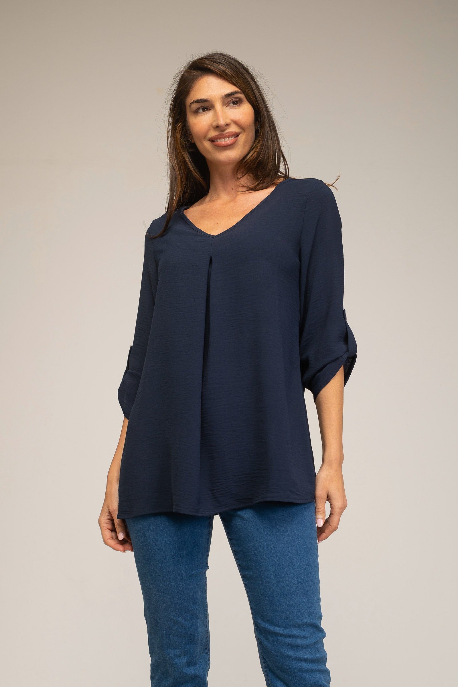 Blusa de mujer escote pico con pliegue delantero-5
